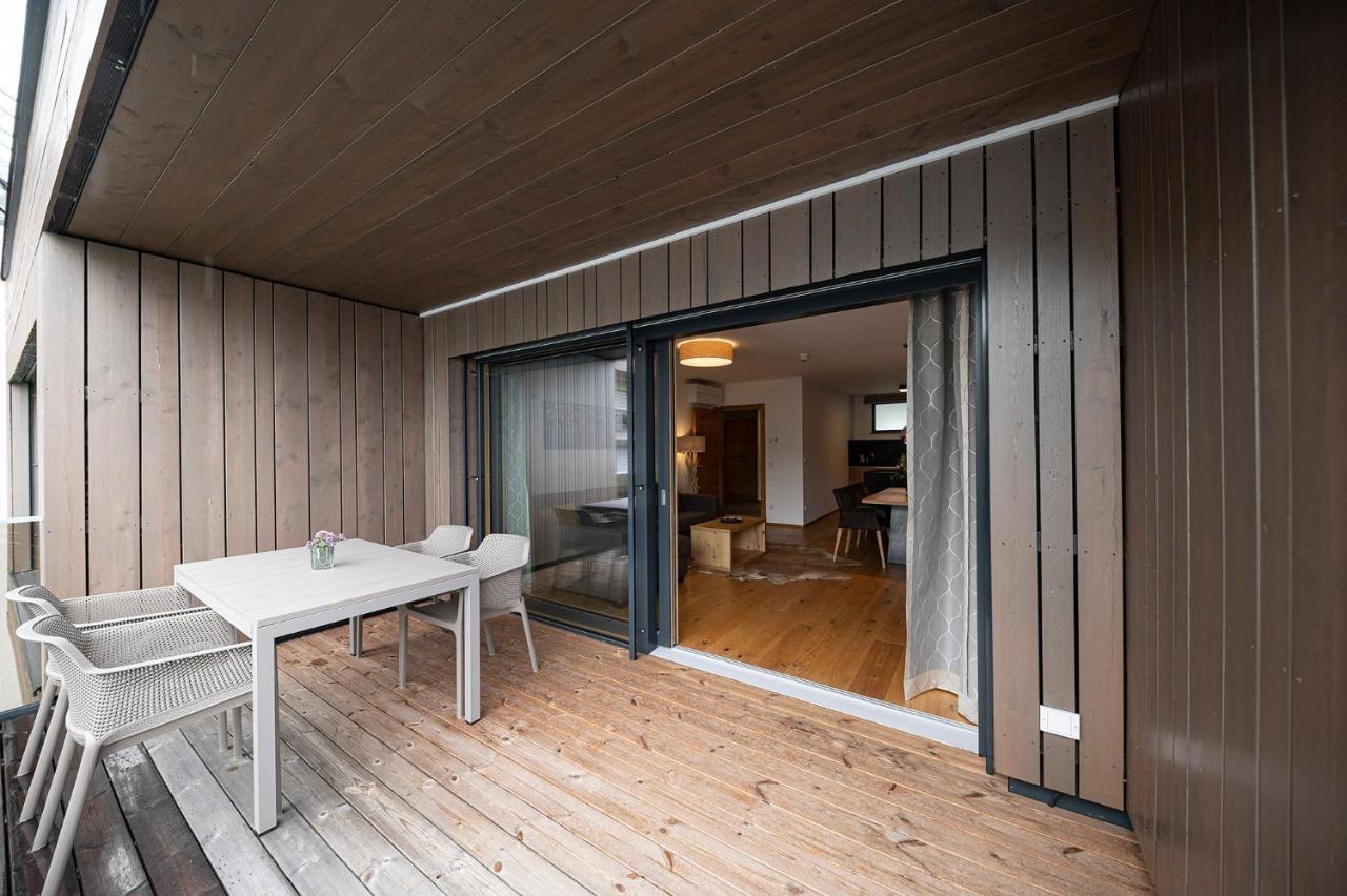 Lakeside Luxury Apartment